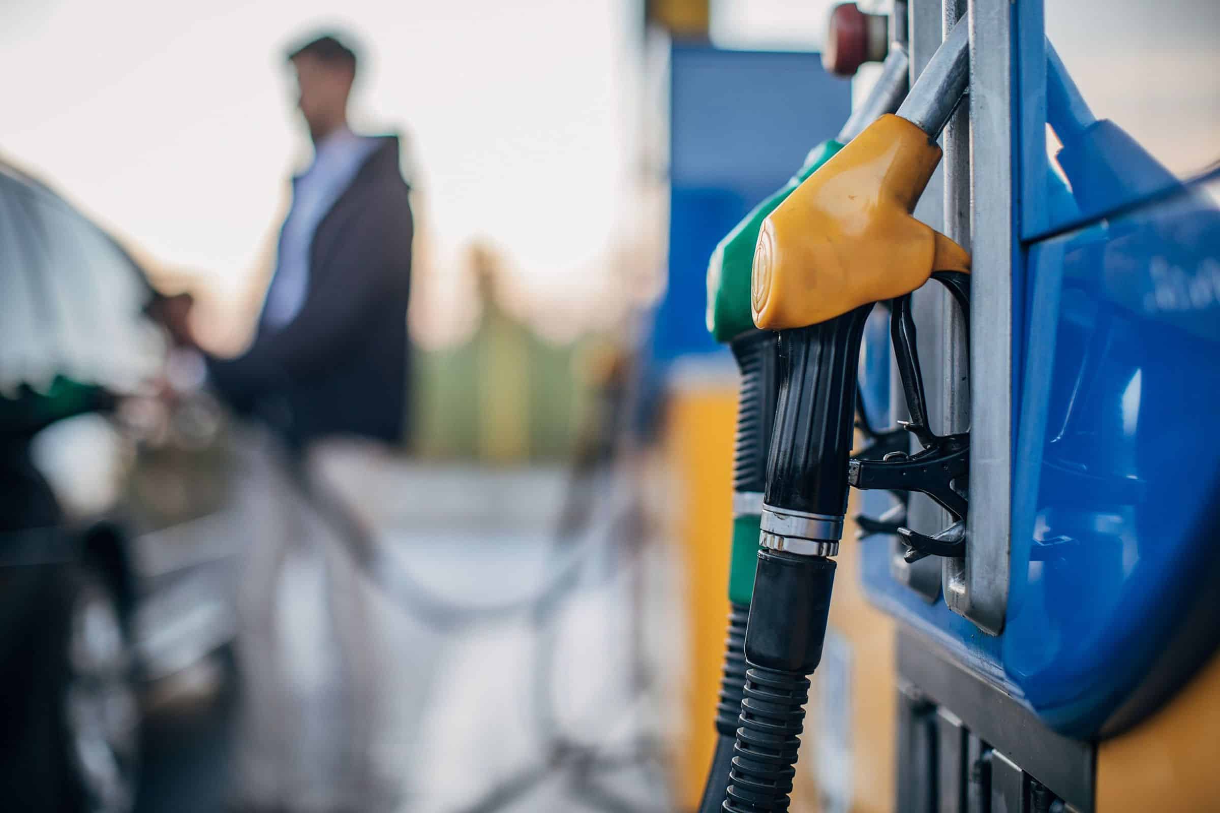 Nova gasolina: conheça a novidade e os impactos no seu carro