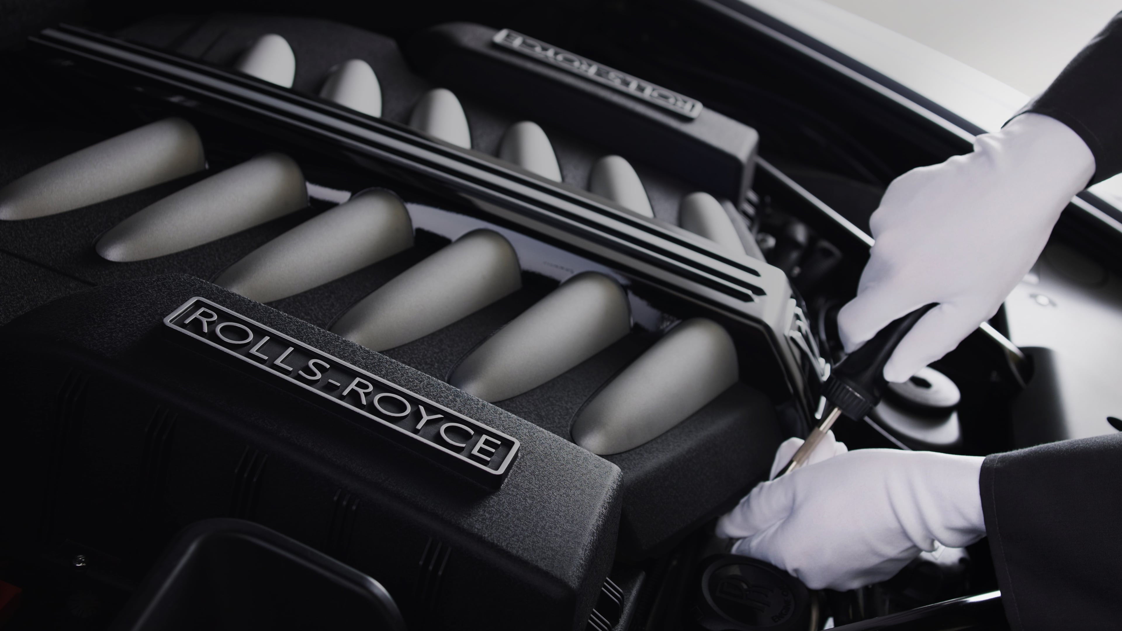 Quer ser um mecânico especializado em carros de luxo? Veja as dicas!