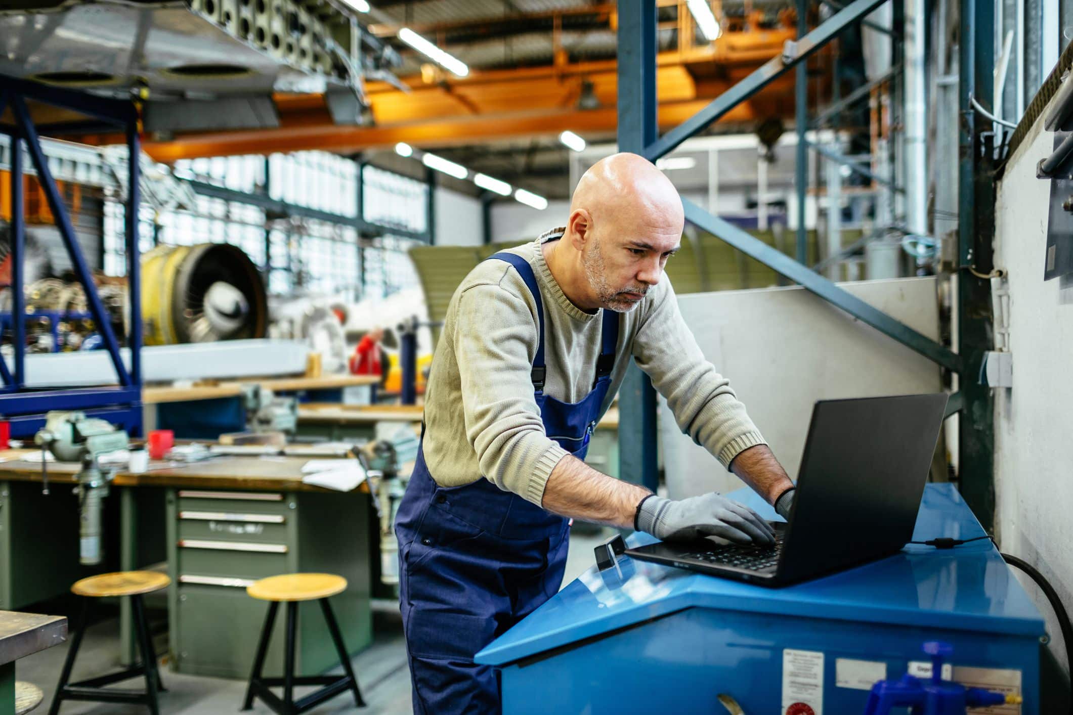 Cursos e conteúdos mecânicos: aprenda com a Nakata em 8 plataformas