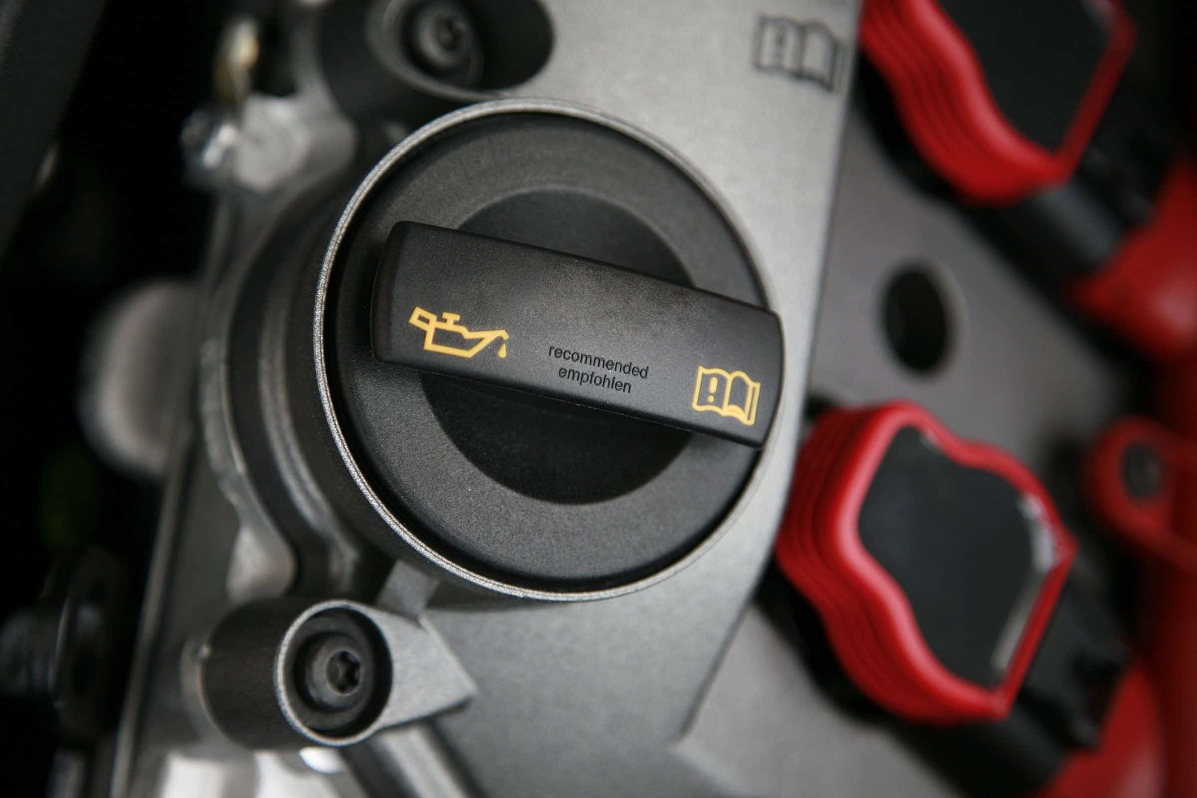 Bomba de óleo: como funciona e quais são os cuidados necessários?