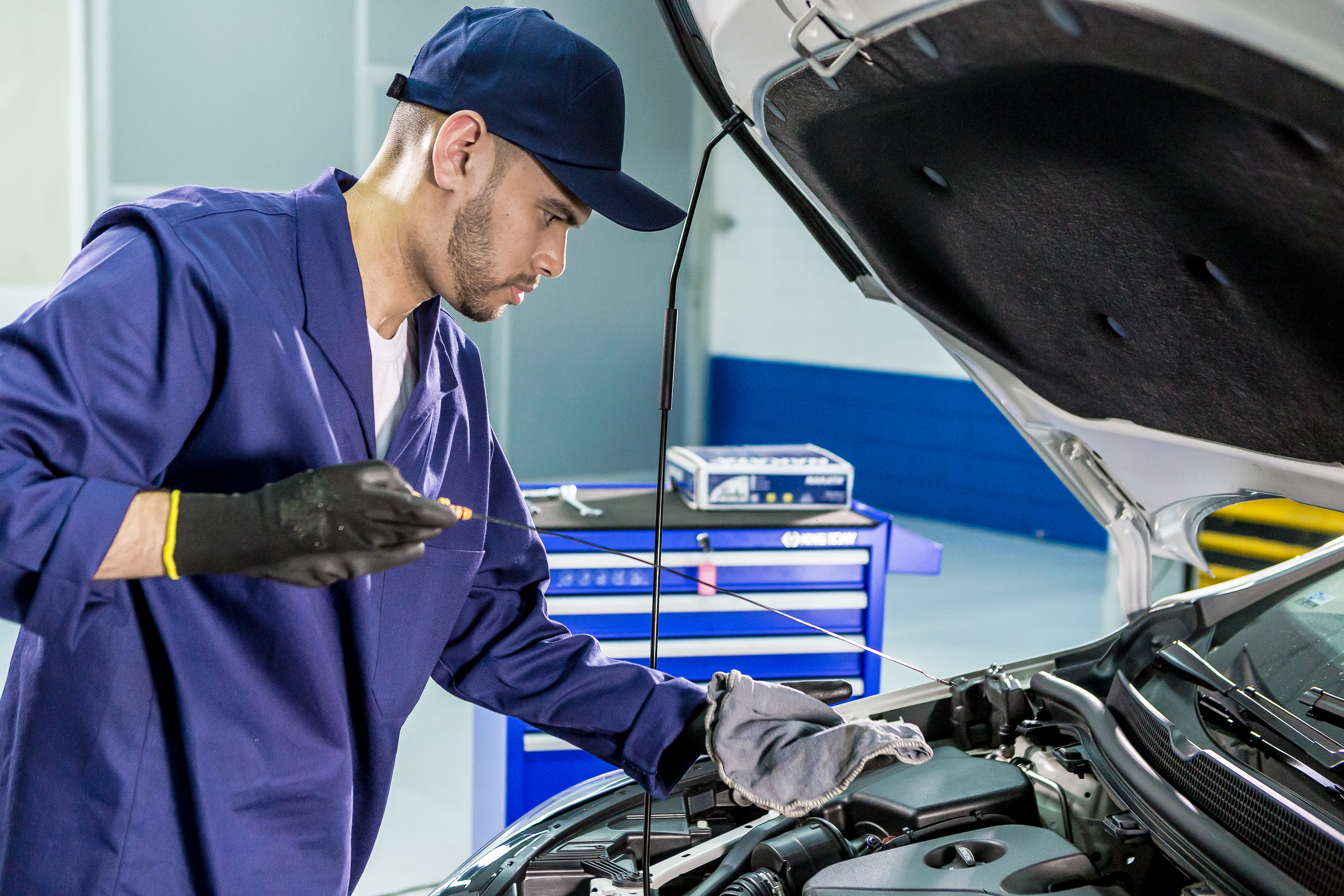 Troca de óleo do motor: aprenda a checar e não caia em armadilhas