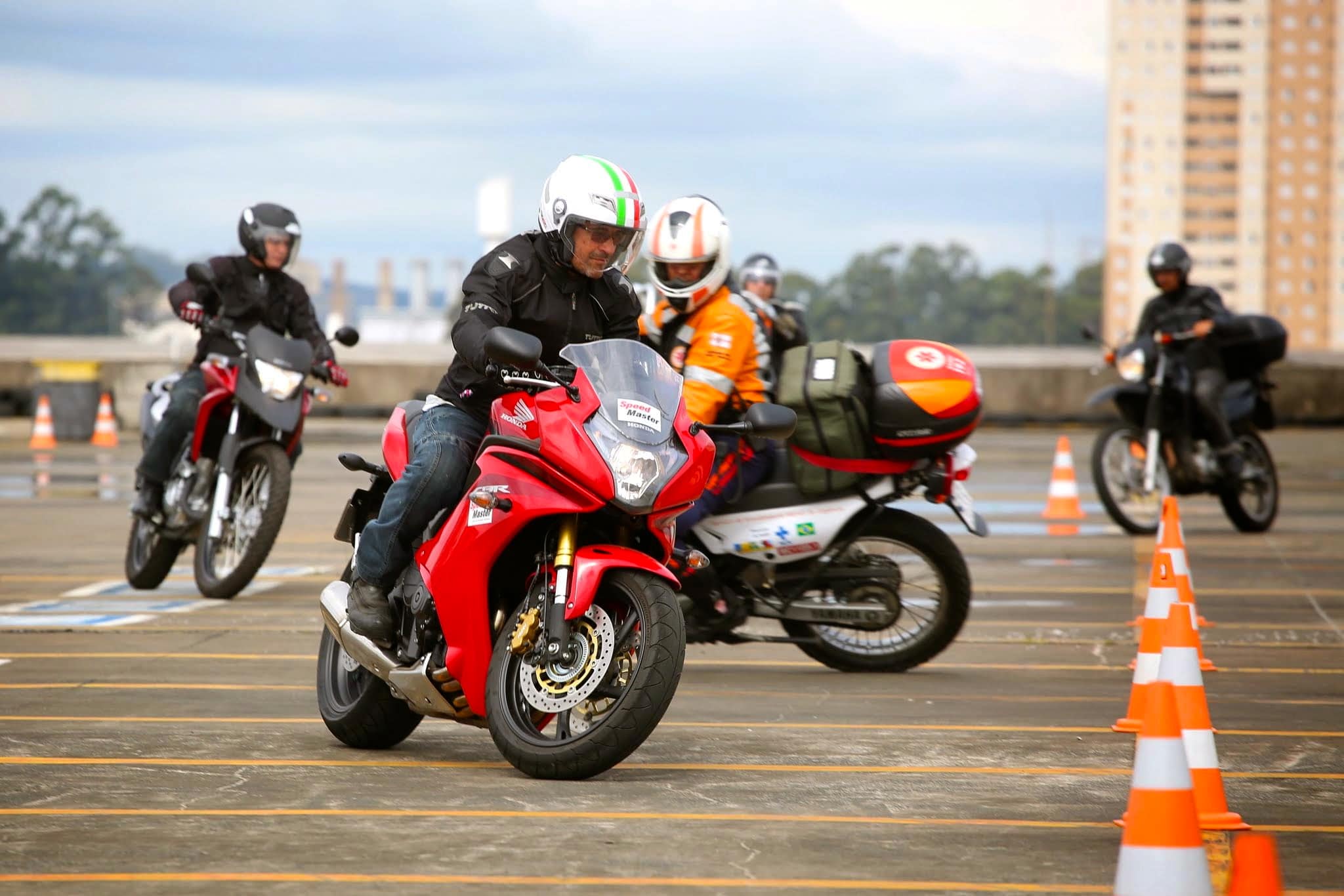 Curso de pilotagem: Dicas para quem quer iniciar no mundo 2 Rodas