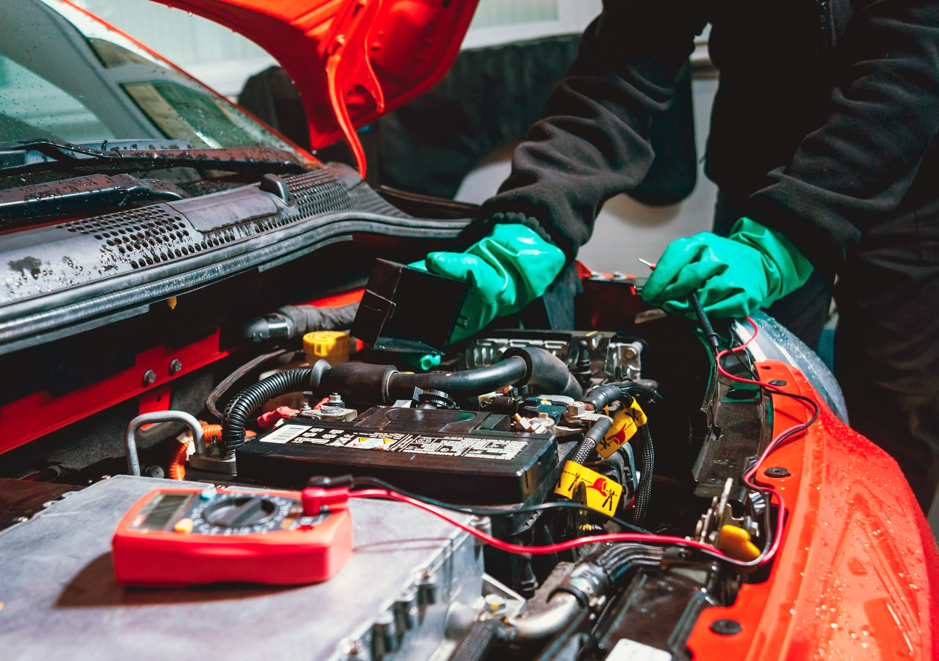 10 passos importantes durante a manutenção de veículos elétricos