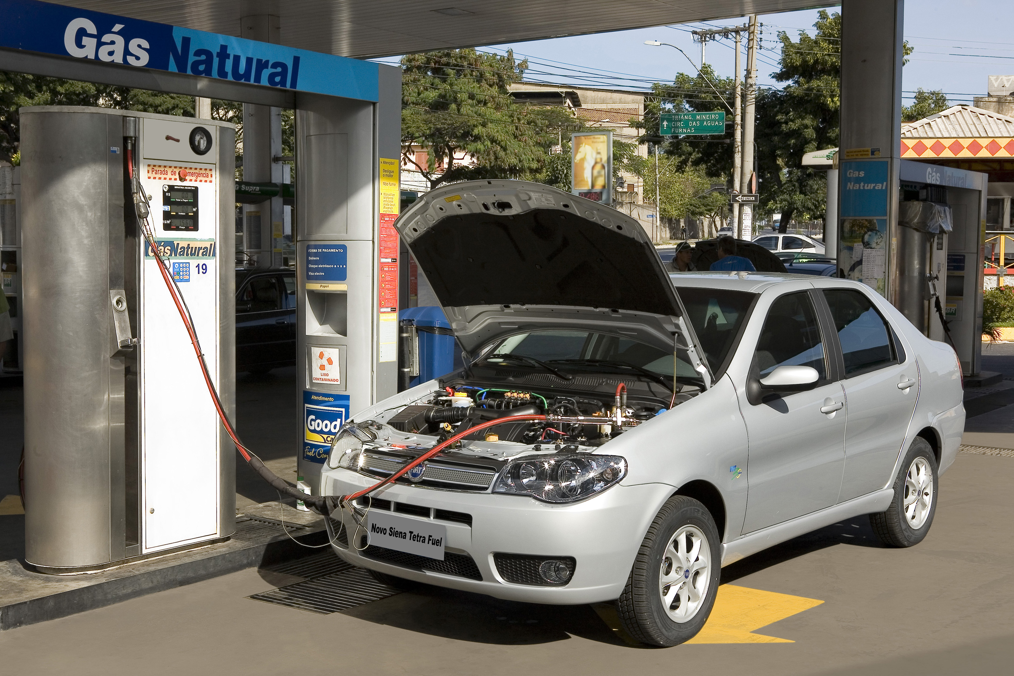 Em tempos de gasolina cara, vale a pena converter para GNV?