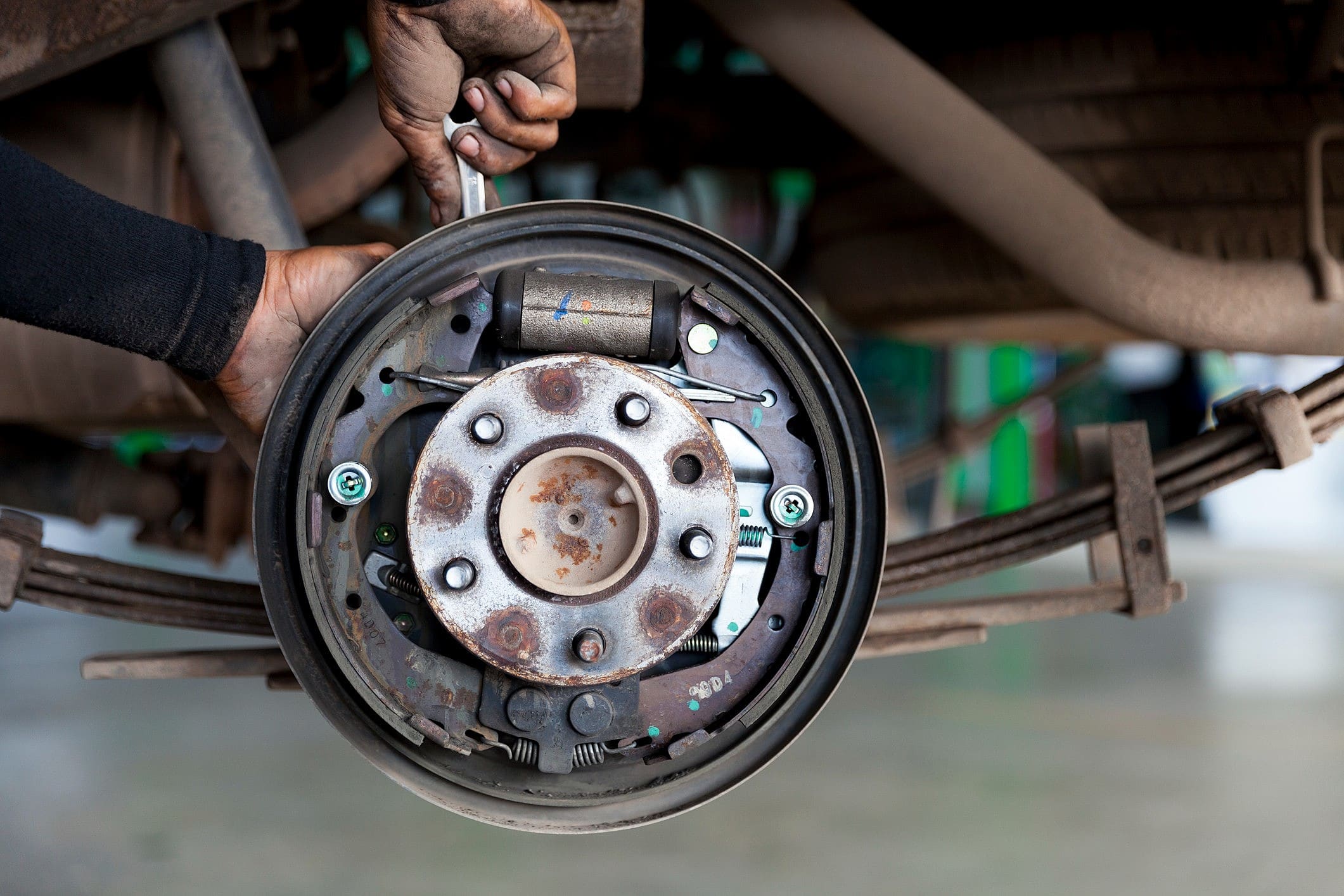 Qual é a diferença entre lona e sapata de freio? Tire suas dúvidas